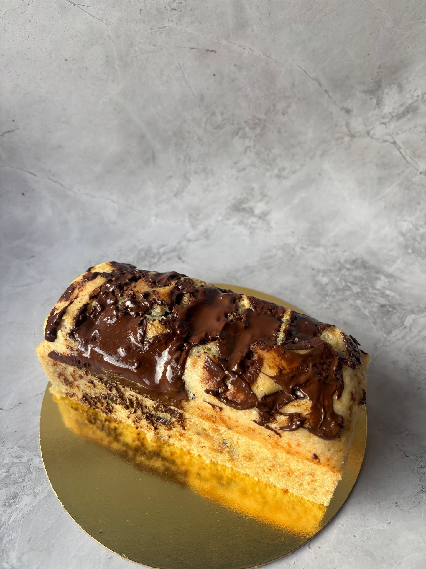 Vanilla Choco Chip Tea Cake