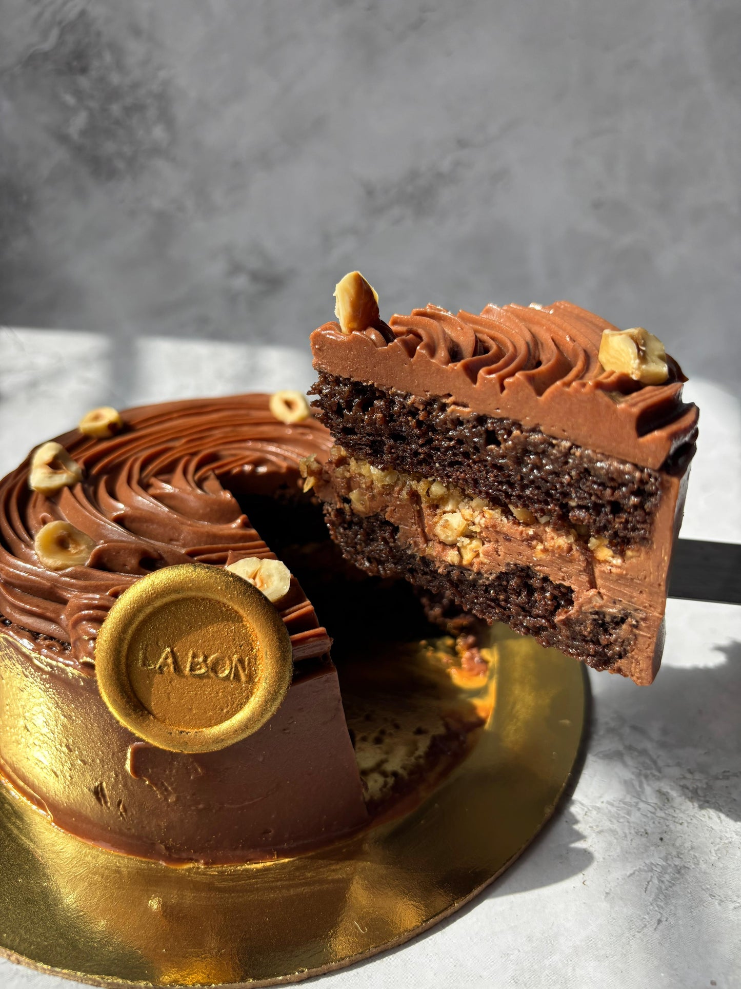 MILK CHOCOLATE HAZELNUT