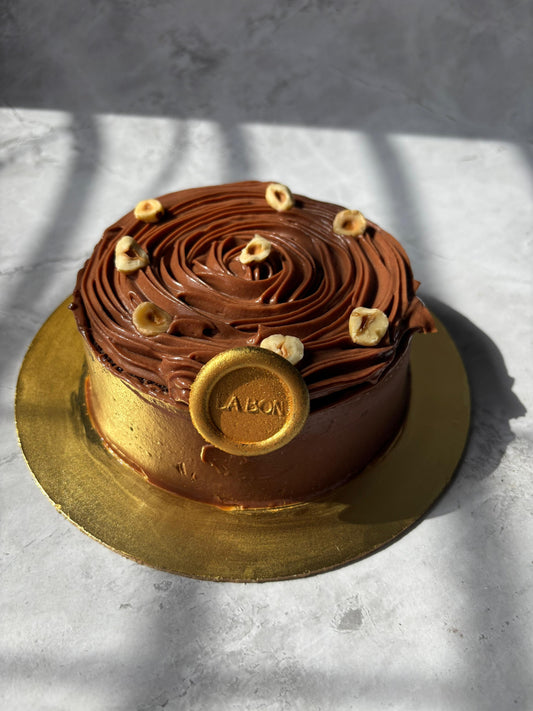 MILK CHOCOLATE HAZELNUT